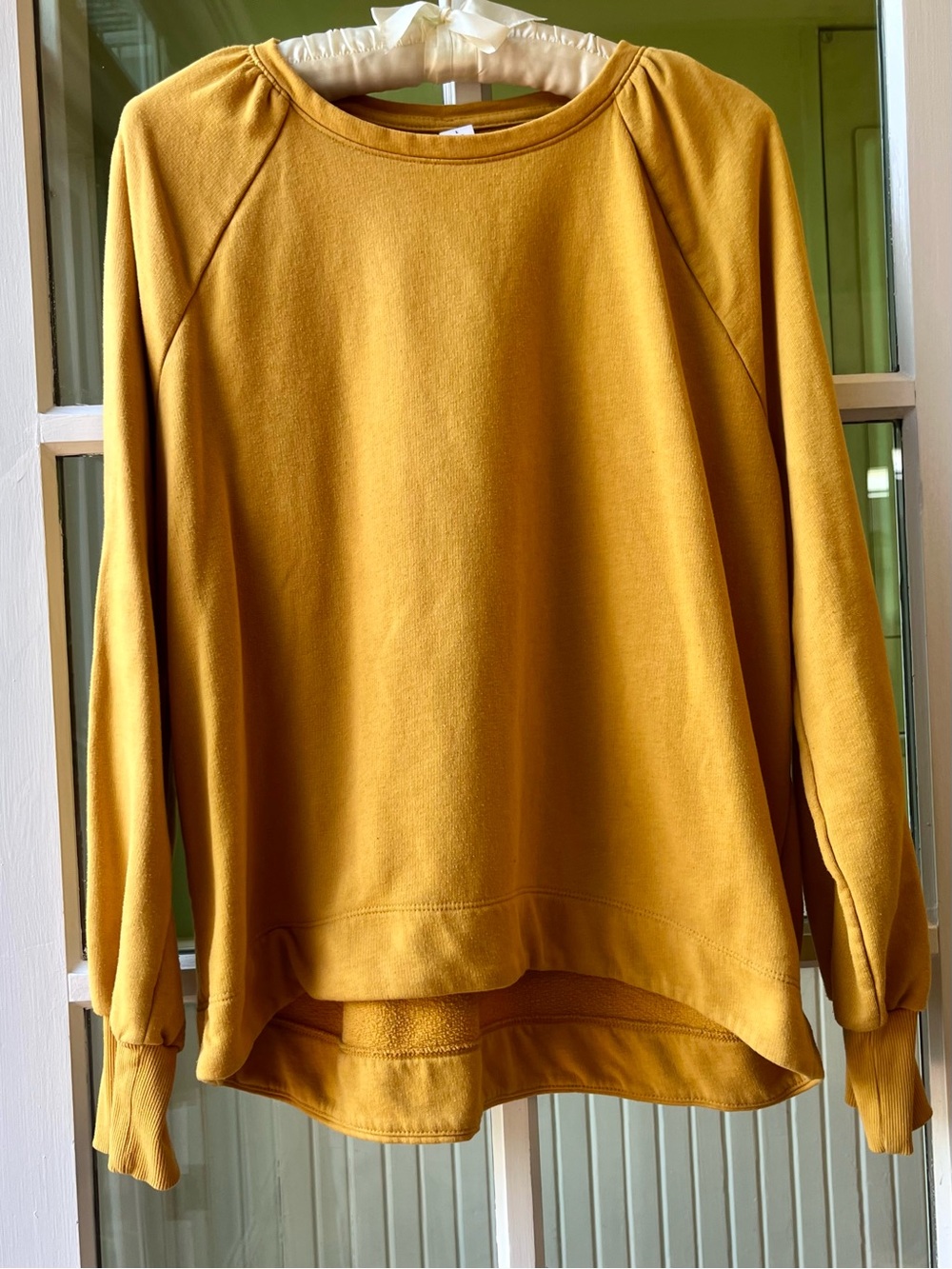 Old Navy Golden Yellow Crew Neck Long Sleeve Puff-Shoulder Top Pullover Sweater